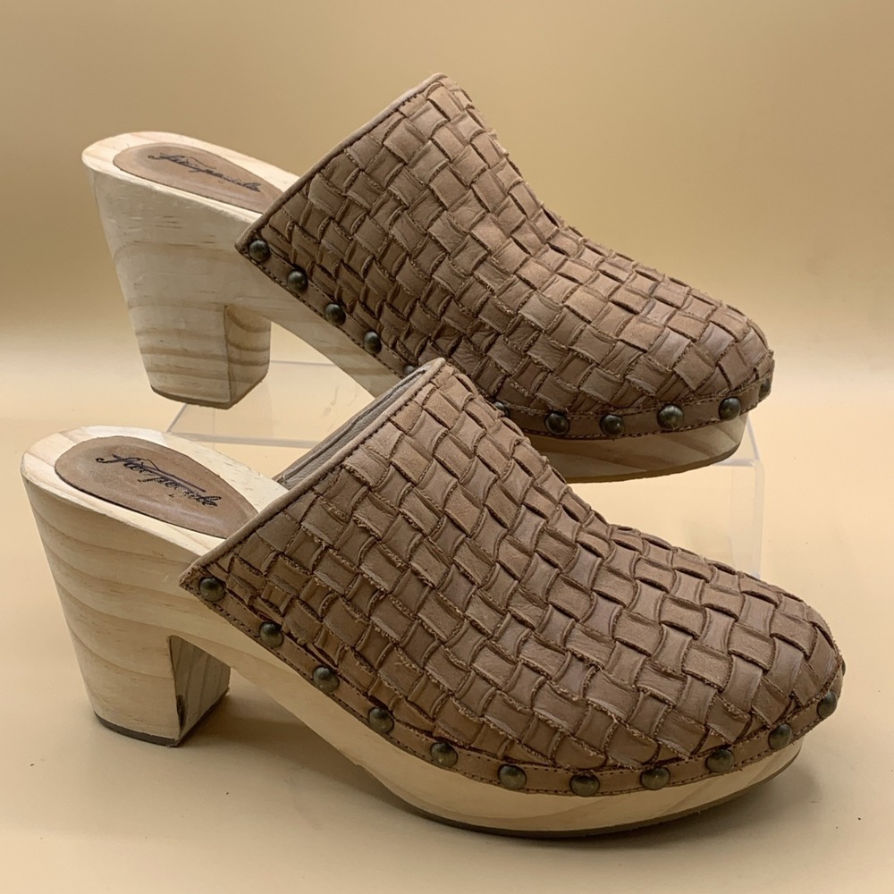 Free People Adelaide Woven Leather Clogs Brown Wooden Heel (EU 38) - Size US 7.5